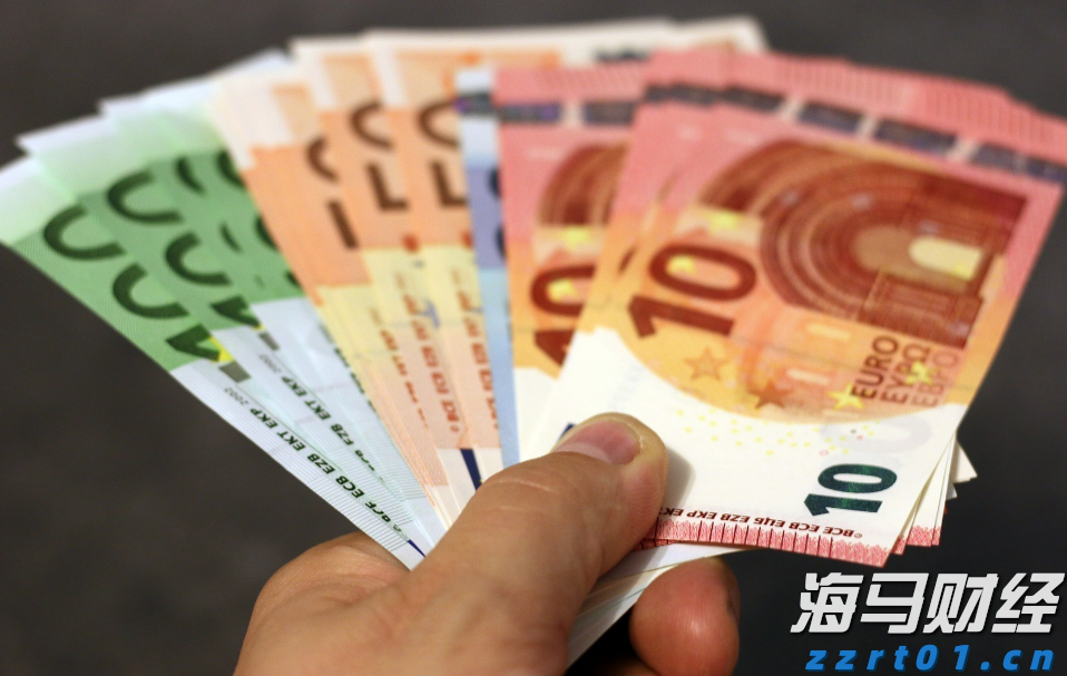 中国汽车流通协会：7月我国汽车消费指数为77.6 预计8月将继续回升