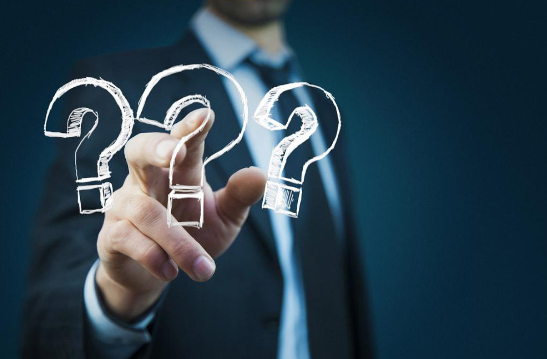 苹果(AAPL.US)通过AI推动新战略:桌面机器人引领2027计划,智能家居摄像头开启增长新机遇