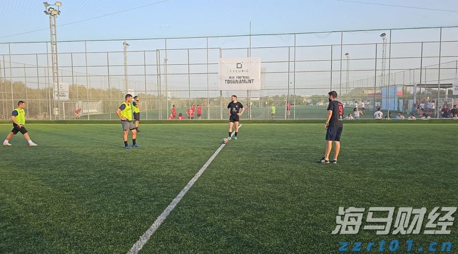 A股午评 | 沪指半日涨0.12% 芯片赛道崛起 医疗器械概念走强